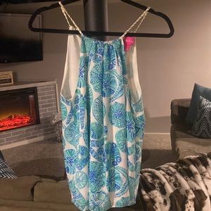 Lilly Pulitzer tank top size small.